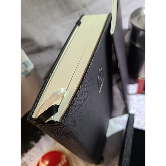 Wyze Planner Premium Edition – Undated Luxurious Weekly & Monthly Masculine ✨️ - Picture 5 of 9